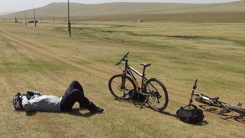 ciclista MTB agotado