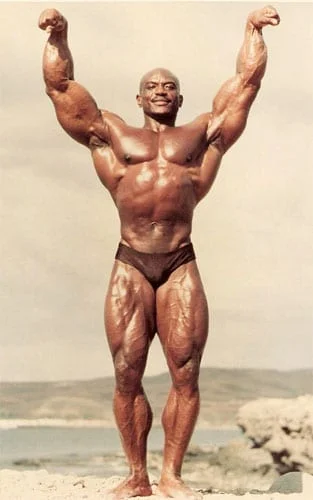 Pose famosa de Sergio Oliva