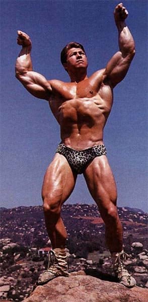 la doble biceps antebrazo de Larry Scott